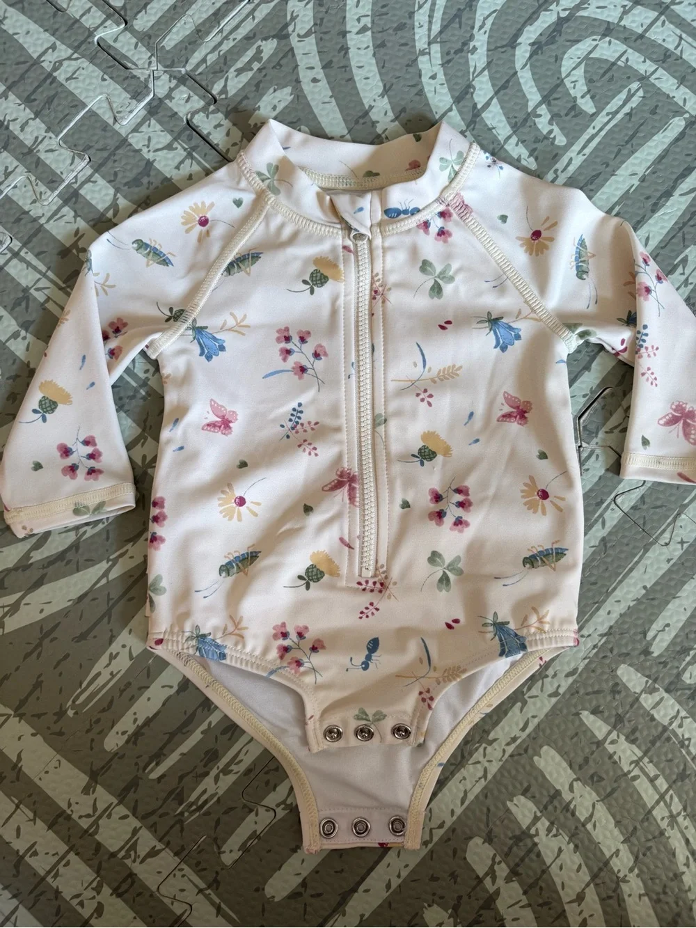 Janie and Jack White Floral Long-Sleeve Rashguard One-Piece